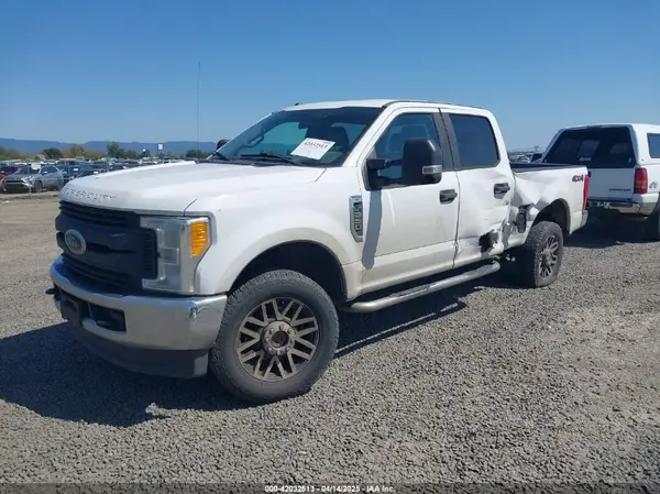 1FT7W2B60HEB13990 2017 FORD F250 - Image 2