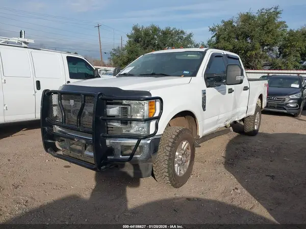 1FT7W2B60HEB52773 2017 FORD F250 - Image 2
