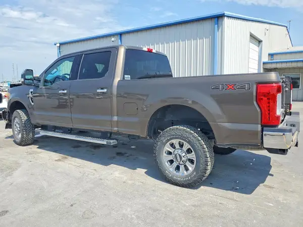 1FT7W2B60HED26101 2017 FORD F250 - Image 2