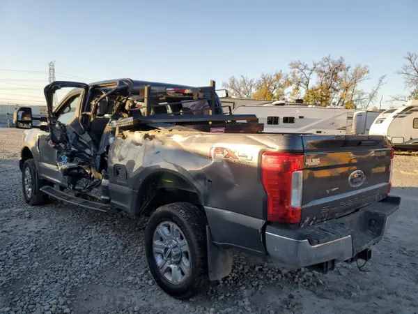 1FT7W2B60JEB82121 2018 FORD F250 - Image 2