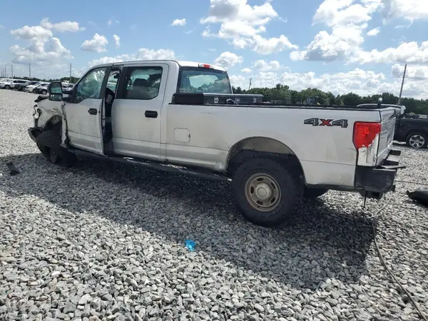 1FT7W2B60JED02077 2018 FORD F250 - Image 2
