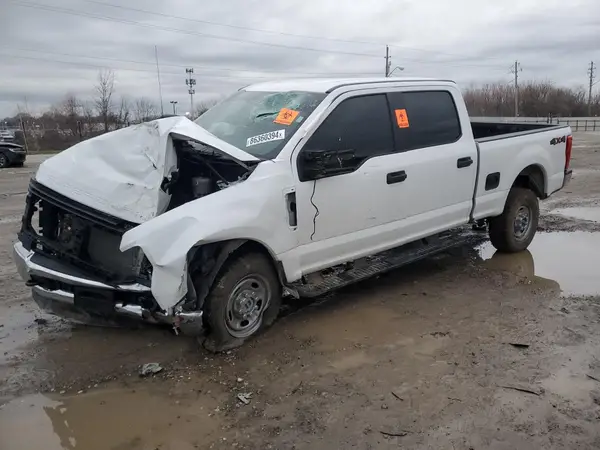 1FT7W2B61HEF22581 2017 FORD F250 - Image 1