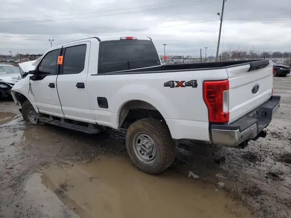1FT7W2B61HEF22581 2017 FORD F250 - Image 2