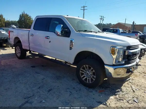 1FT7W2B61JEB39388 2018 FORD F250 - Image 1