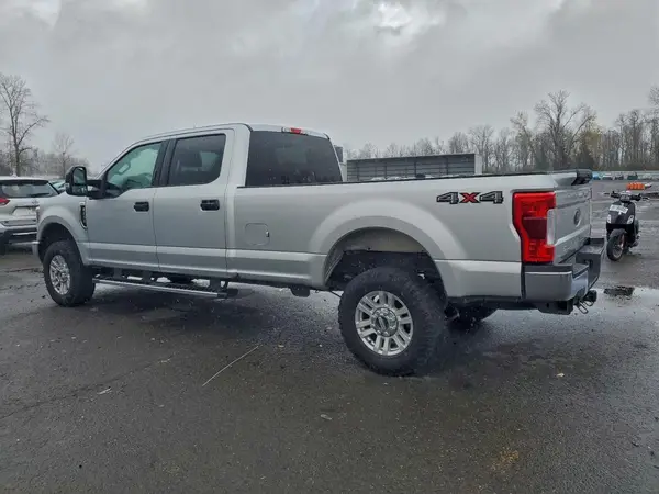 1FT7W2B61JEB83083 2018 FORD F250 - Image 2