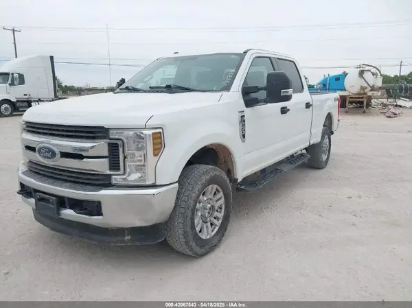 1FT7W2B61KED84841 2019 FORD F250 - Image 2
