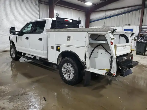 1FT7W2B61KEF96929 2019 FORD F250 - Image 2