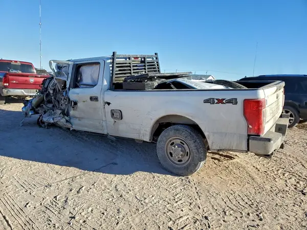 1FT7W2B61NED47194 2022 FORD F250 - Image 2