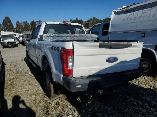 1FT7W2B62HEE48832 2017 FORD F250 - Image 2