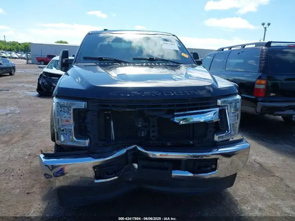 2019 FORD F250 auction photo 6