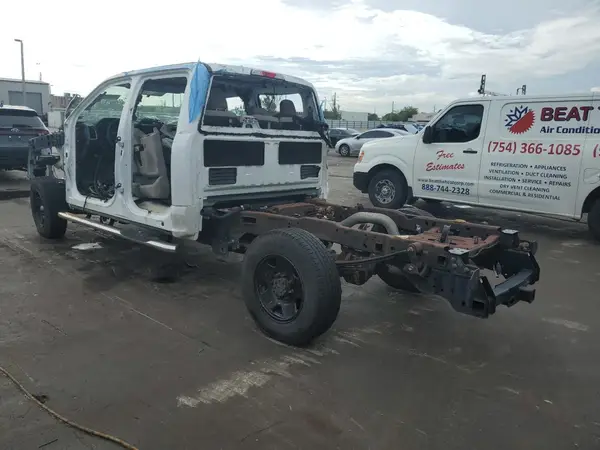 1FT7W2B63HEC91568 2017 FORD F250 - Image 2