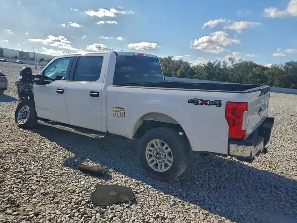 1FT7W2B63HED52546 2017 FORD F250 - Image 2