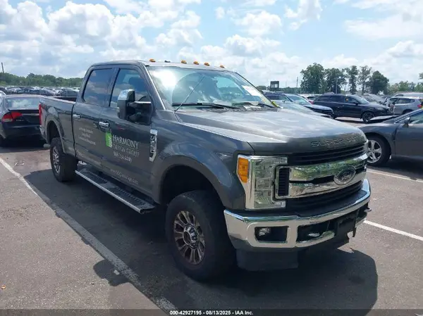 1FT7W2B63HED63529 2017 FORD F250 - Image 1
