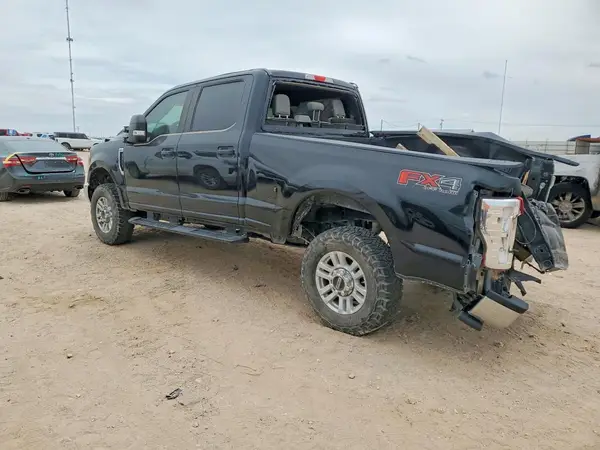 1FT7W2B63HEF34442 2017 FORD F250 - Image 2