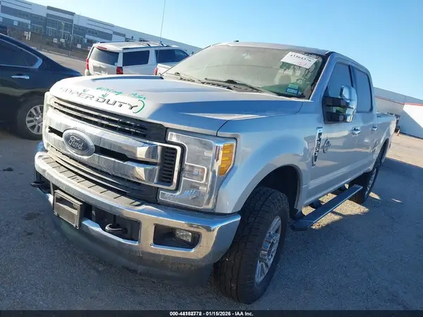 1FT7W2B63HEF35803 2017 FORD F250 - Image 2