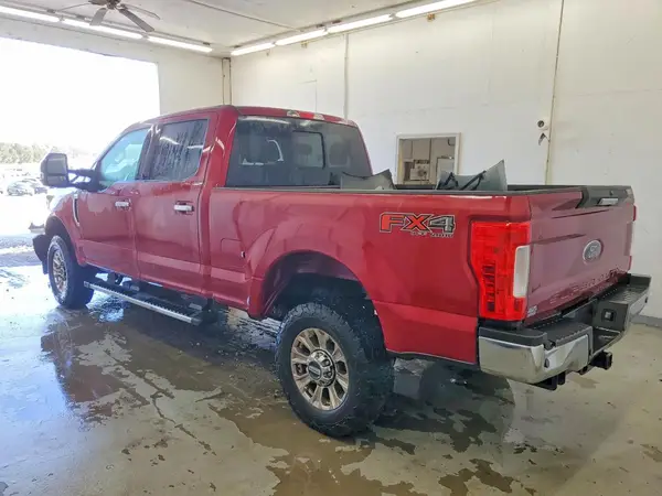 1FT7W2B63JEB25282 2018 FORD F250 - Image 2