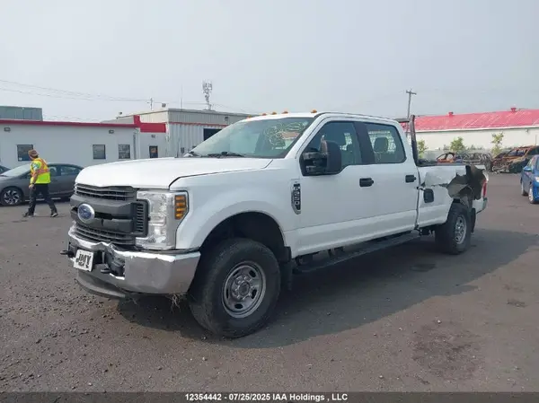 1FT7W2B63KEG18123 2019 FORD F250 - Image 2