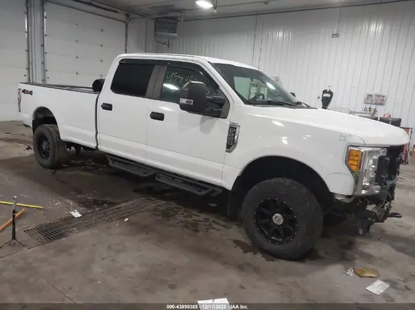 1FT7W2B64HEC15888 2017 FORD F250 - Image 1