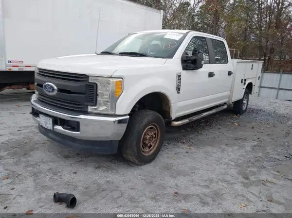1FT7W2B64HEC83981 2017 FORD F250 - Image 2