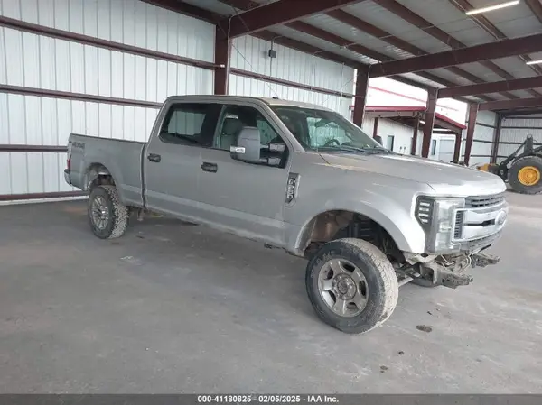 1FT7W2B64HED52264 2017 FORD F250 - Image 1