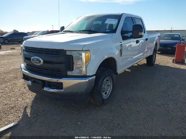 1FT7W2B64HEE93772 2017 FORD F250 - Image 2