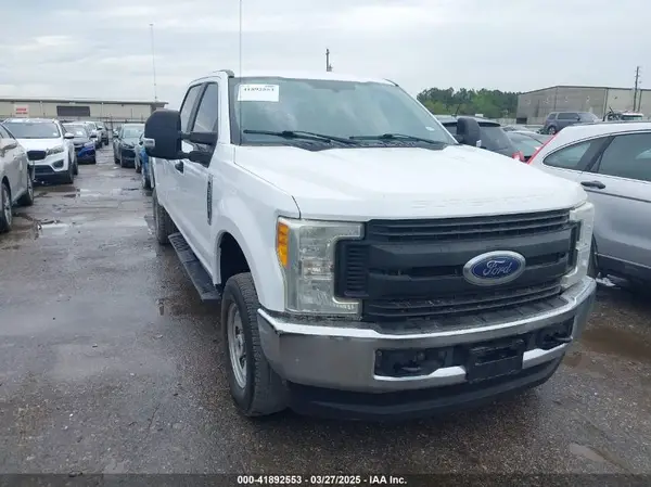 1FT7W2B64HEF13132 2017 FORD F250 - Image 1