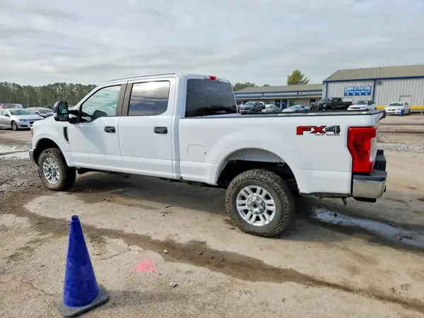 1FT7W2B64JEB87645 2018 FORD F250 - Image 2