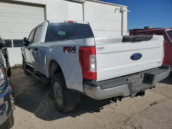 1FT7W2B65HEC52805 2017 FORD F250 - Image 2