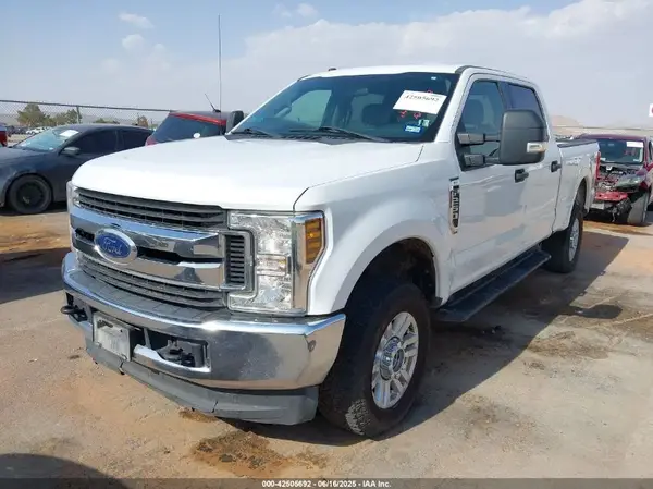 1FT7W2B65KED74071 2019 FORD F250 - Image 2