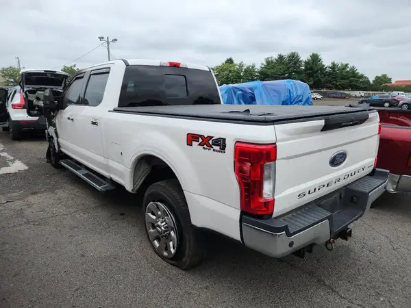 1FT7W2B66HEC83268 2017 FORD F250 - Image 2