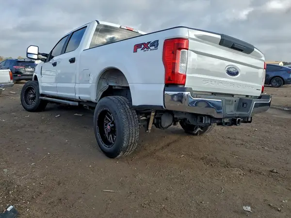 1FT7W2B66HED25762 2017 FORD F250 - Image 2