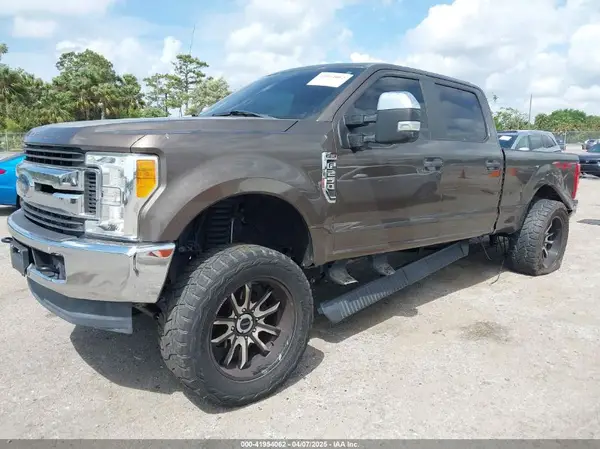 1FT7W2B67HED15516 2017 FORD F250 - Image 2