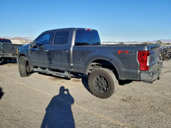 1FT7W2B67HEF08250 2017 FORD F250 - Image 2