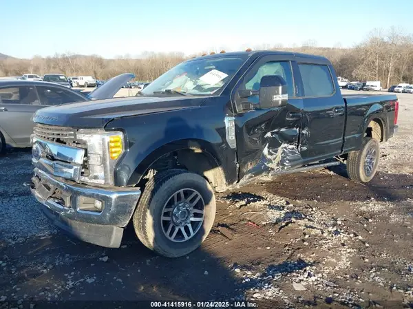 1FT7W2B68HEE61195 2017 FORD F250 - Image 2