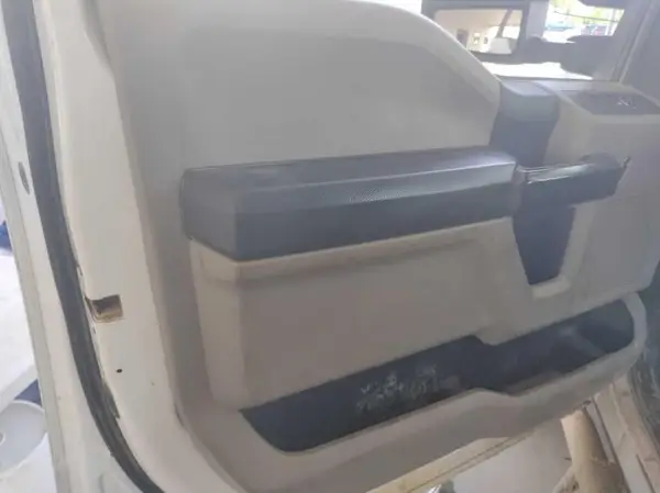 1FT7W2B68HEE72875 2017 FORD F250 - Image 1