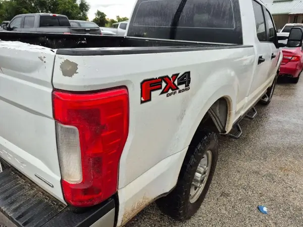 1FT7W2B68HEE72875 2017 FORD F250 - Image 8