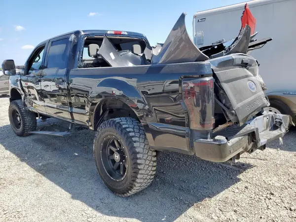 1FT7W2B68HEF44724 2017 FORD F250 - Image 2