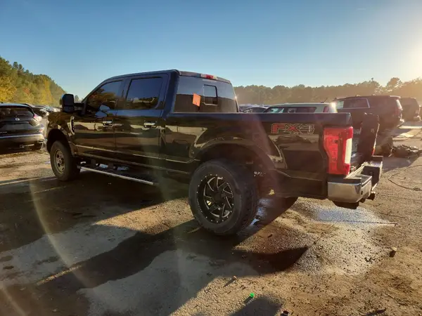 1FT7W2B68JEB67561 2018 FORD F250 - Image 2