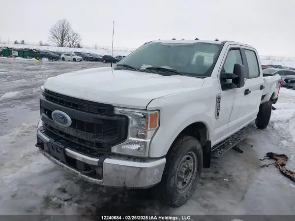 1FT7W2B68NED35561 2022 FORD F250 - Image 2