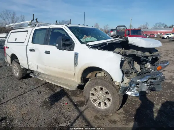 1FT7W2B68NEF99069 2022 FORD F250 - Image 1