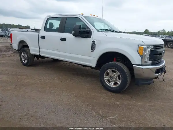 1FT7W2B69HEE55194 2017 FORD F250 - Image 1