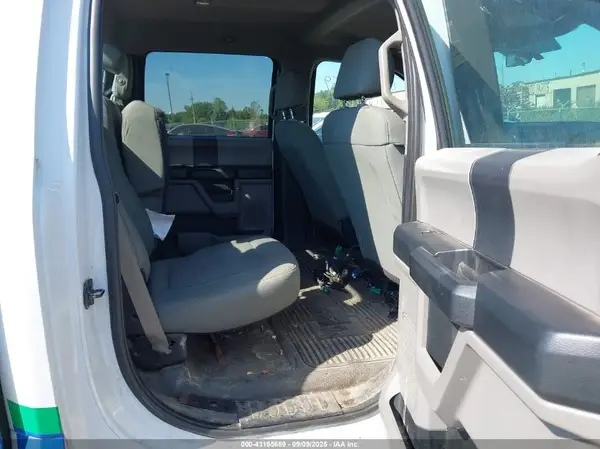 2017 FORD F250 auction photo 8