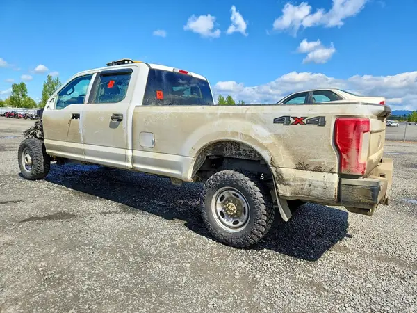 1FT7W2B69JEB52597 2018 FORD F250 - Image 2