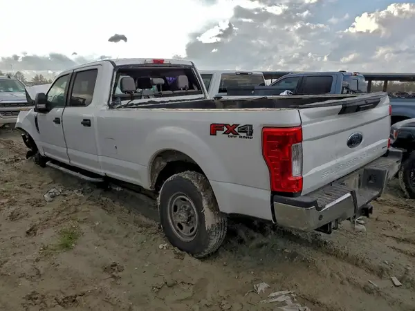 1FT7W2B69JEB72994 2018 FORD F250 - Image 2