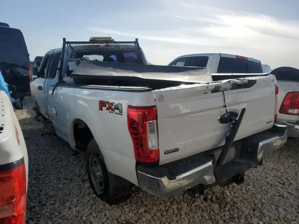 1FT7W2B69KEC61997 2019 FORD F250 - Image 2