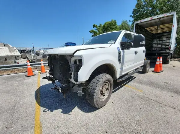 1FT7W2B6XHEB33132 2017 FORD F250 - Image 2