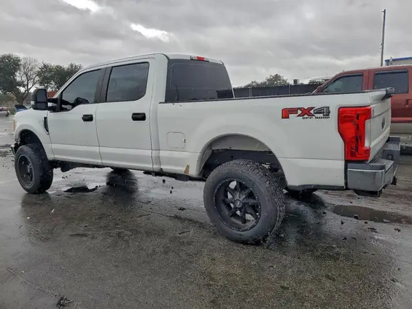 1FT7W2B6XHEC51360 2017 FORD F250 - Image 2