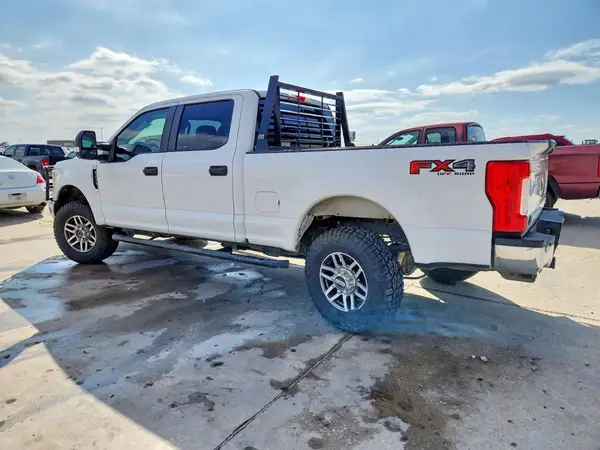 1FT7W2B6XHEE13679 2017 FORD F250 - Image 2
