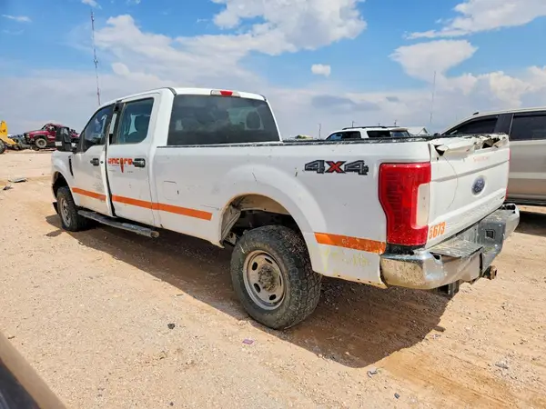 1FT7W2B6XHEE55673 2017 FORD F250 - Image 2
