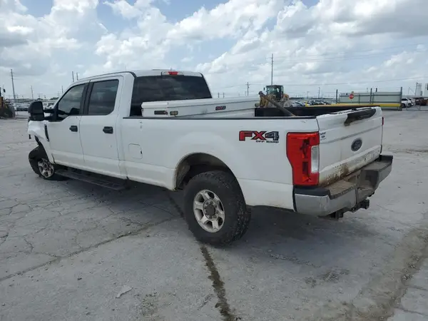 1FT7W2B6XHEF13216 2017 FORD F250 - Image 2